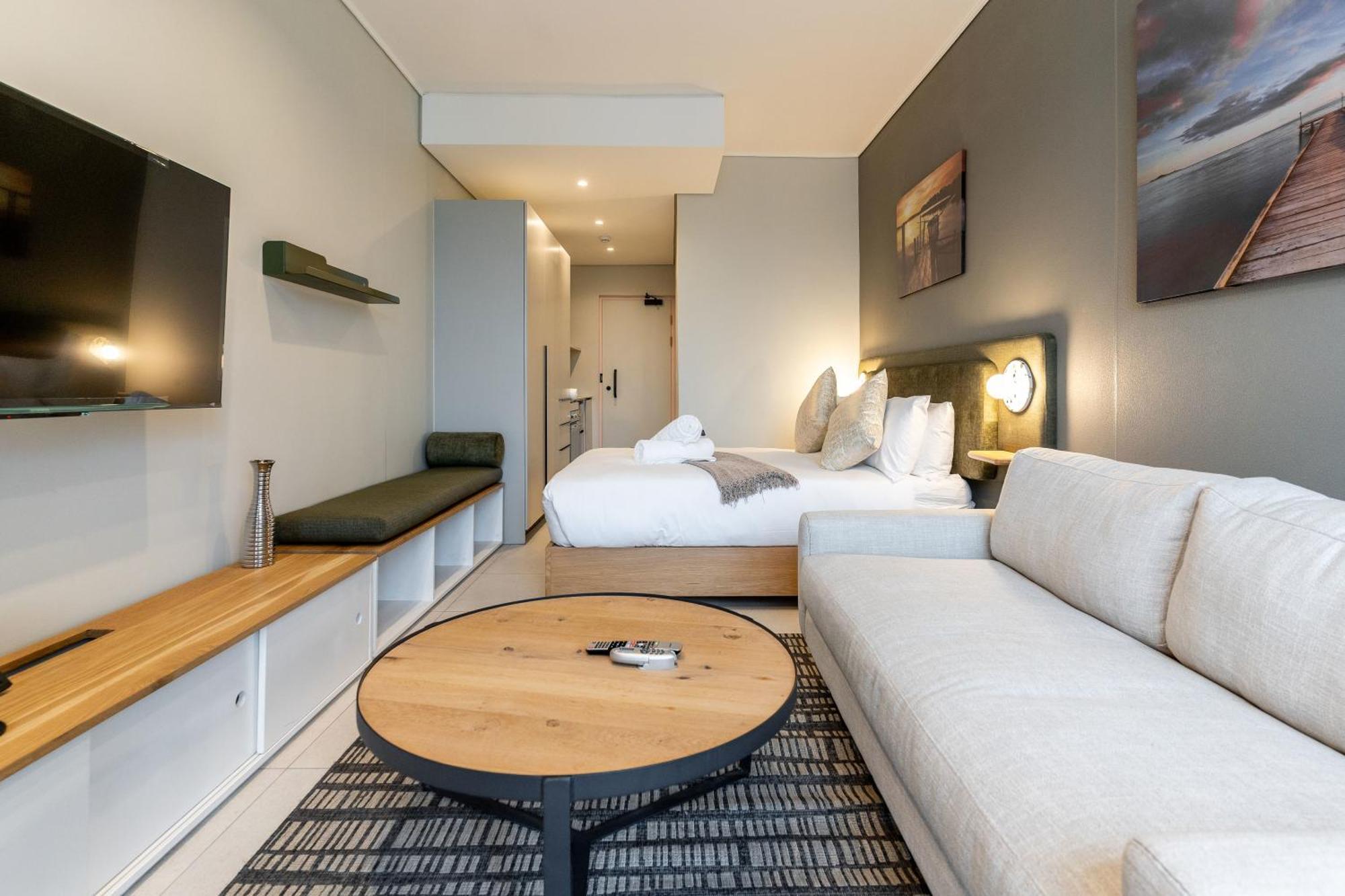 The Rose503: Centre In Dewaterkant Apartment *