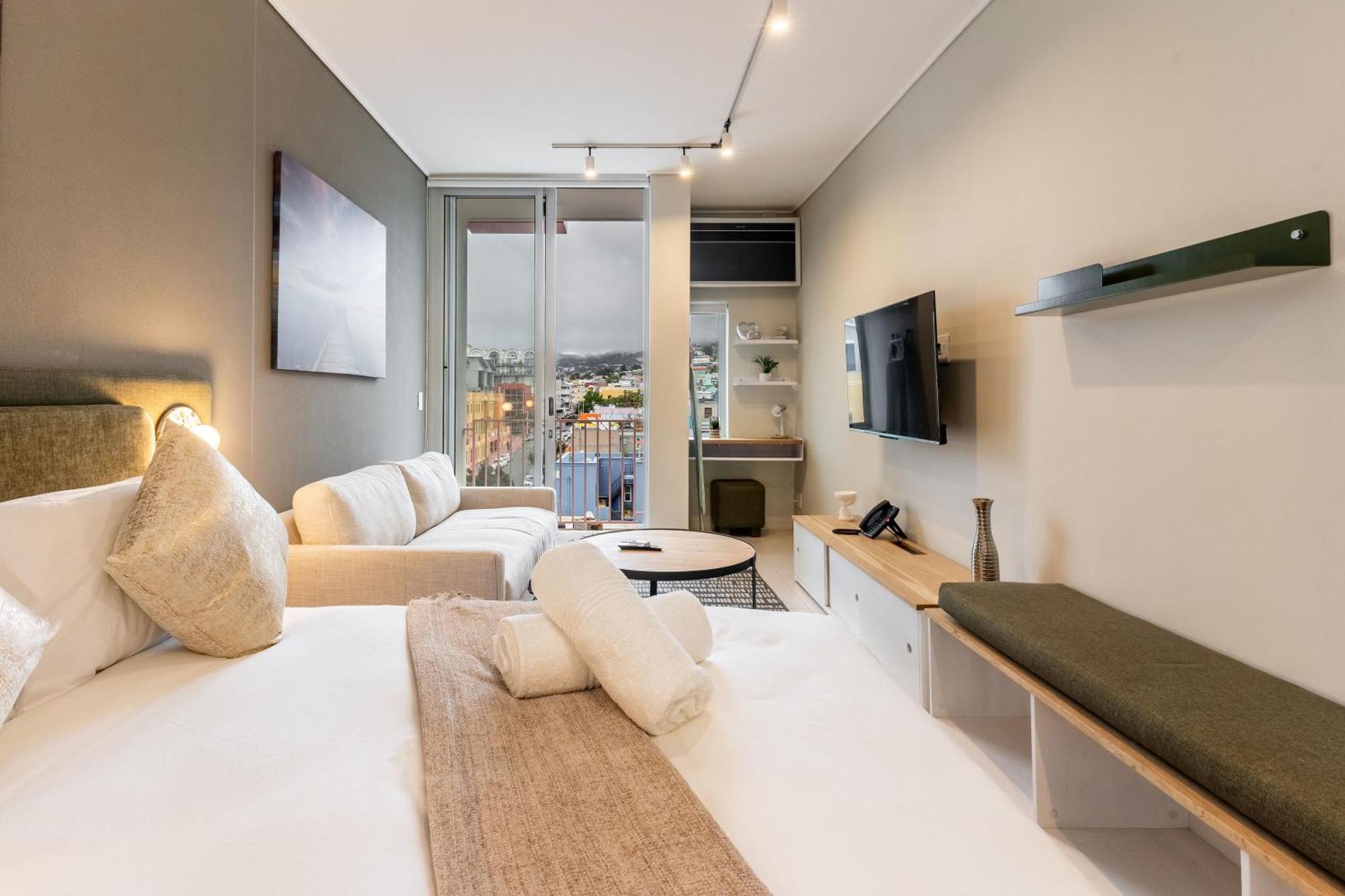 The Rose503: Centre In Dewaterkant Apartment
